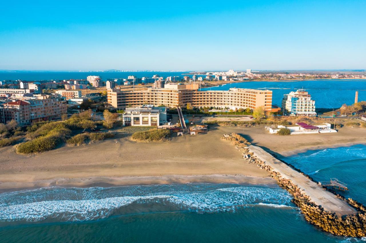 Grand Hotel Pomorie Bagian luar foto